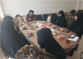 مطالبات آموزشی و پژوهشی طلاب مراغه در دیدار با مدیر حوزههای علمیه خواهران کشور بررسی شد